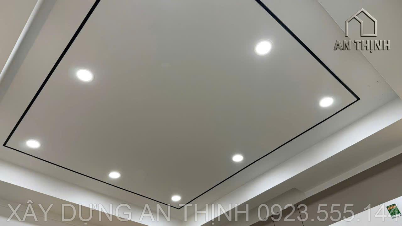 28e60fdc700ec5509c1f194-1