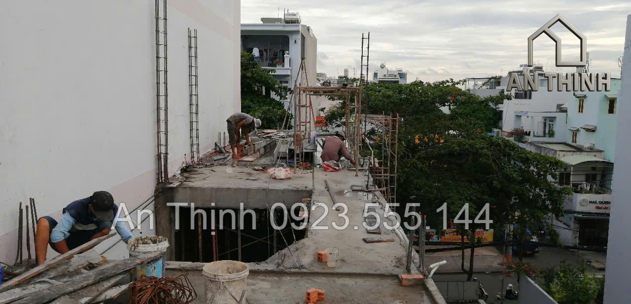 a4eb40db0184b6daef959-2